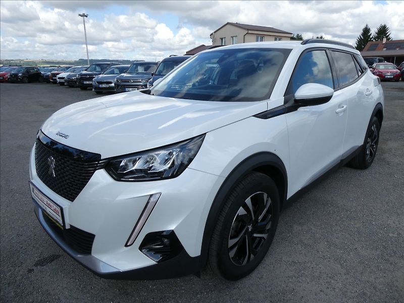 Peugeot 2008 1,2 PureTech 96kW AT8, ALLURE - fotka 3 z 49