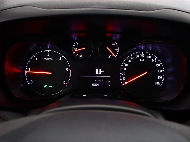 Opel Combo (2020) 1.6 CDTI, ČR, DPH - fotka 8 z 13