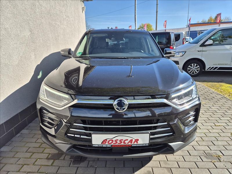 SsangYong Korando 1,6 XDi Sapphire 4x4 Aut. LED - fotka 9 z 38