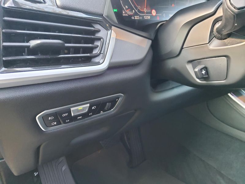 BMW X5 (2019) 30d xDr. 195kW ČR - fotka 25 z 28