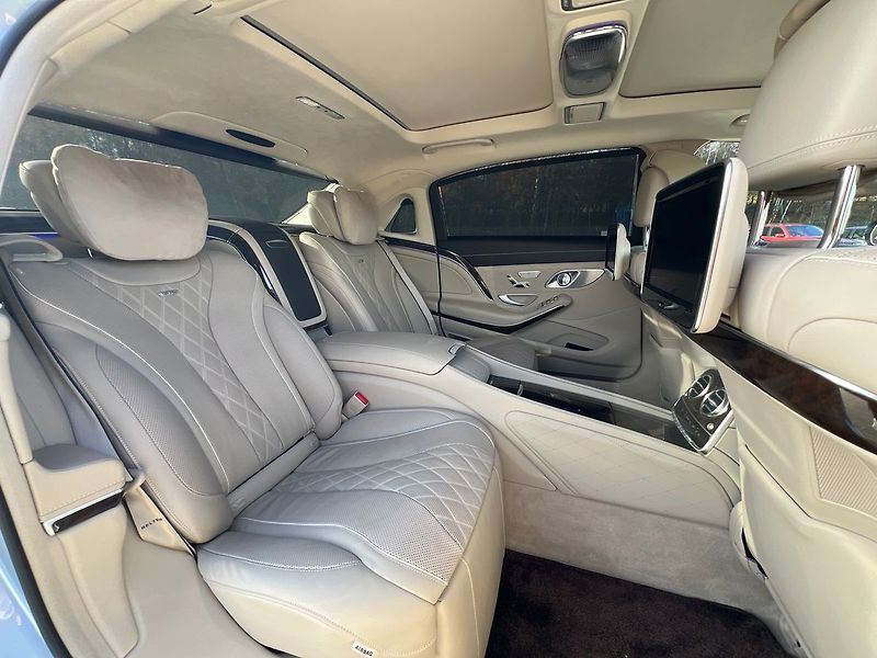 Mercedes-Benz Třídy S S 600 MAYBACH - fotka 31 z 36