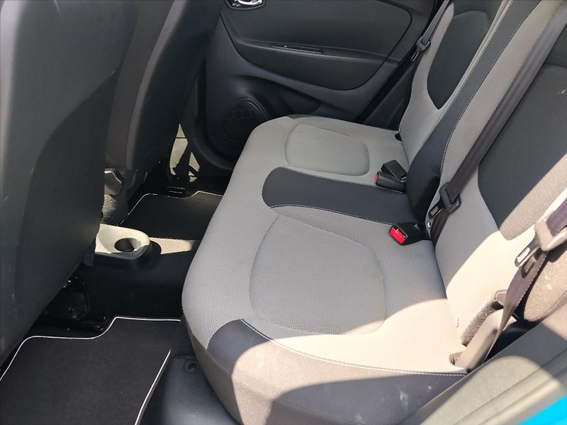 Renault Captur 1,2   1.2TCe 87Kw, Automat - fotka 14 z 26