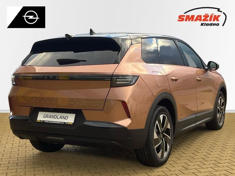 Opel Grandland (2026) ULTIMATE PHEV 1.6 (143kW/195k) - fotka 4 z 20