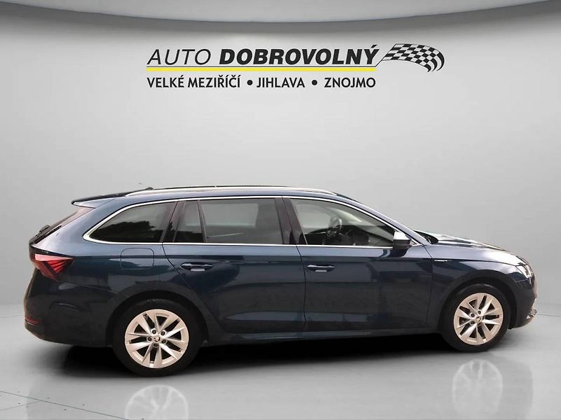 Škoda Octavia Combi 2,0TDI 110kW DSG/P9161 - fotka 9 z 16