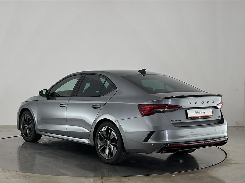 Škoda Octavia RS - fotka 15 z 29