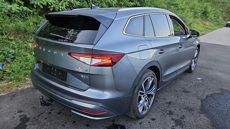 Škoda Enyaq iV 80x LOFT 195kw TZ SOH 92% - fotka 3 z 7
