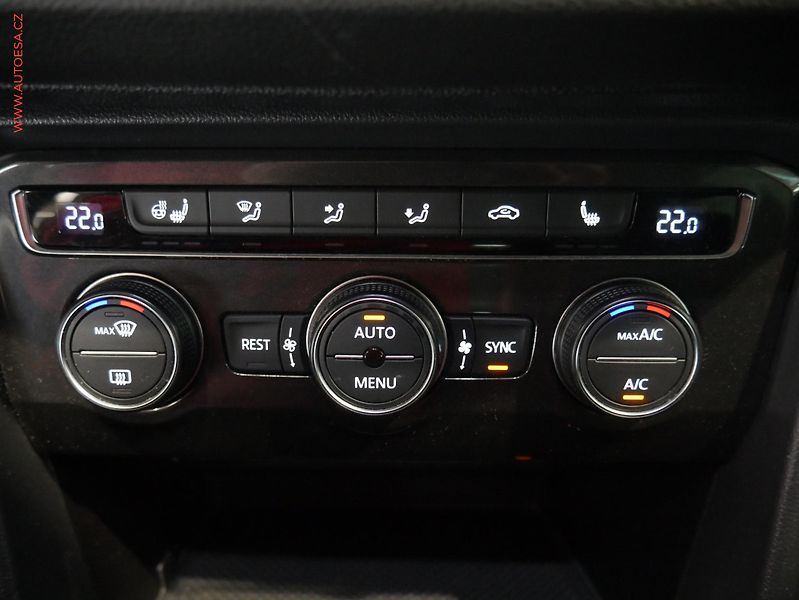 Volkswagen Tiguan (2017) 2.0TDi, ČR, Comfortline, LED - fotka 17 z 18