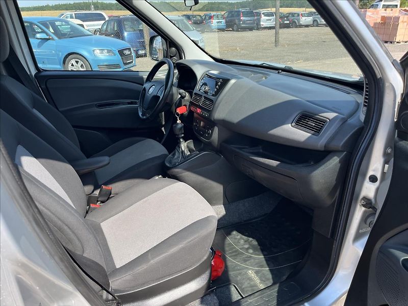 Fiat Dobló 1,4 i CNG EMOTION KLIMA SERVIS - fotka 10 z 42