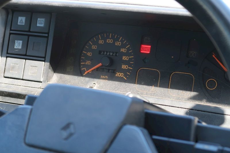 Renault R21 (1988) 21 TL L 481 55kW - fotka 10 z 20