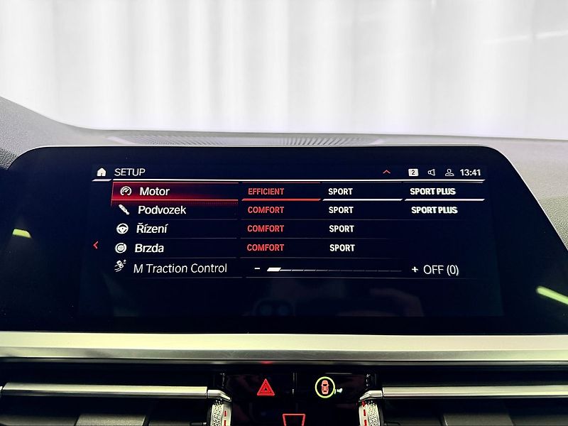 BMW M4 xDrive COMPETITION, H/K, ADAPT - fotka 17 z 28