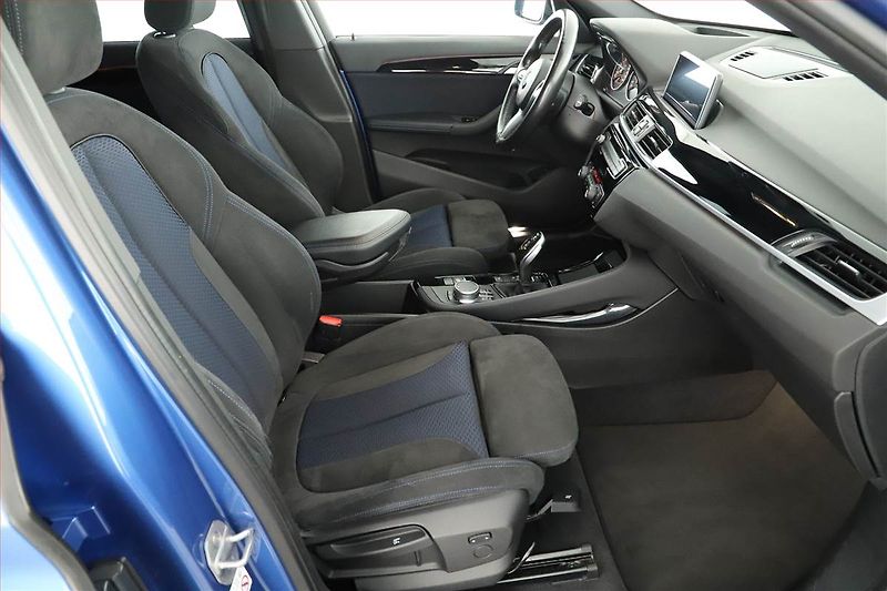 BMW X1 (2018) M Sport xDrive20d, 4X4 - fotka 7 z 19