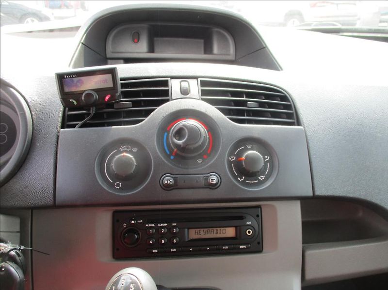 Renault Kangoo 1,5 DCi, klimatizace, - fotka 15 z 24