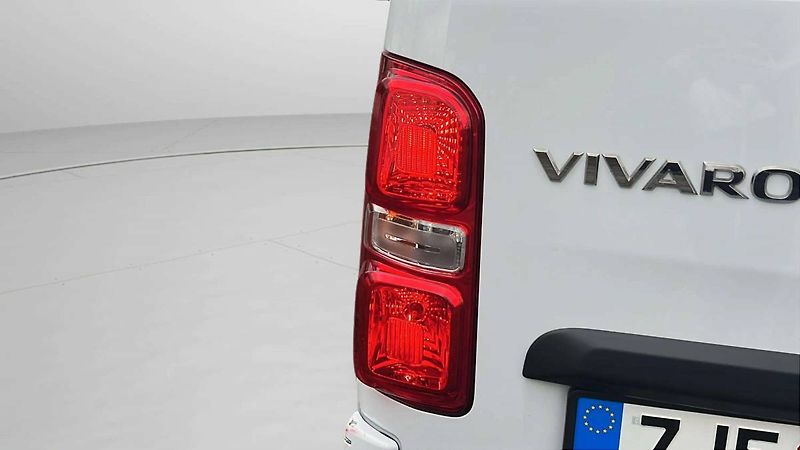 Opel Vivaro L2 (L) Crew Van 2.0 CDTi (106k - fotka 39 z 43