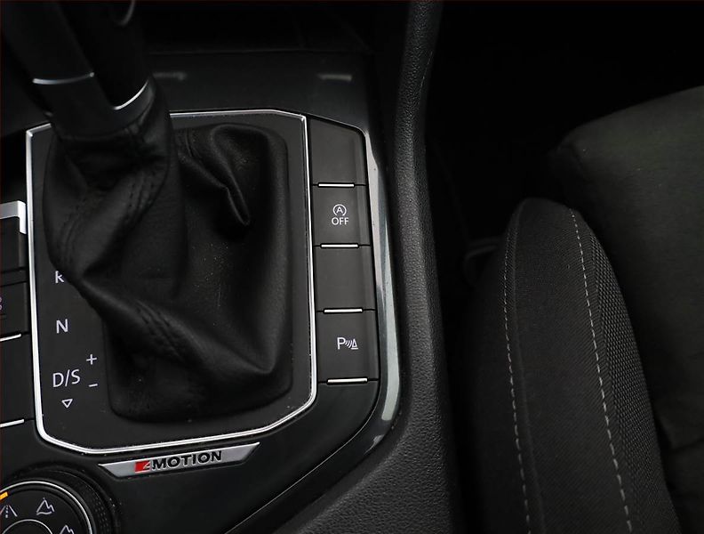 Volkswagen Tiguan (2019) Comfortline 2.0 TDI, 4X4 - fotka 13 z 19