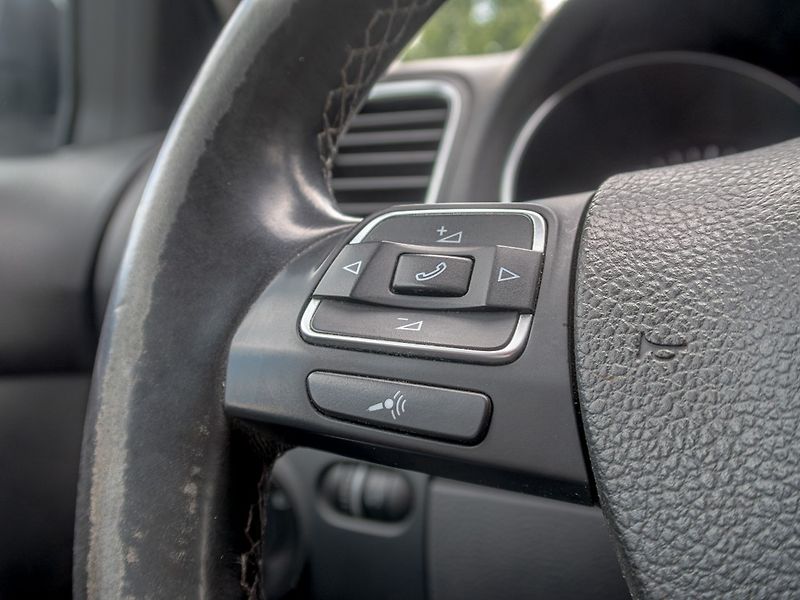 Volkswagen Golf (2012) 2.0TDI 103KW - 2x KOLA - fotka 16 z 49