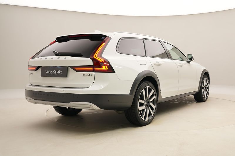 Volvo V90 CC B4 AWD MOMENTUM AUT - fotka 13 z 65