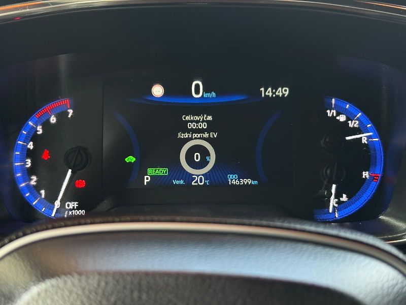 Toyota Corolla 1.8 HYBRID SPORTS 1.MAJ.ČR DPH - fotka 13 z 20