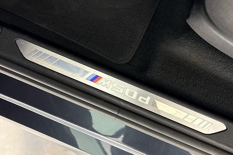 BMW X5 M50d - fotka 19 z 29