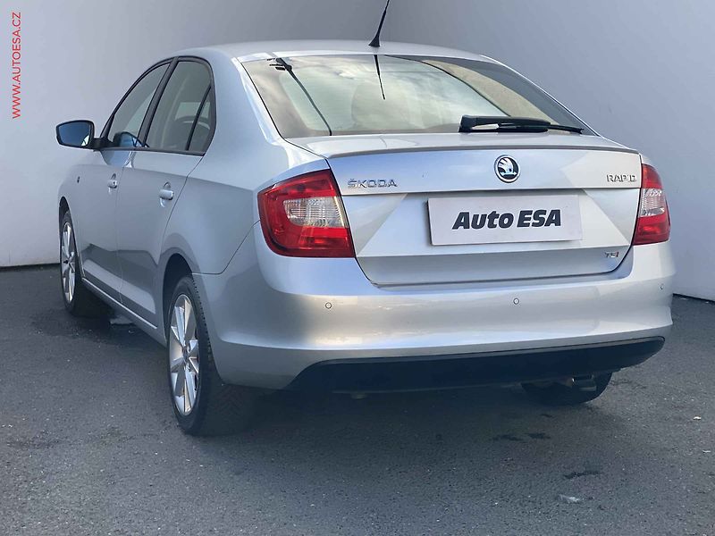 Škoda Rapid (2013) 1.4 TSi, Elegance, DSG - fotka 6 z 16