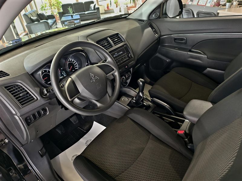 Mitsubishi ASX 1.6 MIVEC 86kW 1. majitel ČR - fotka 7 z 17