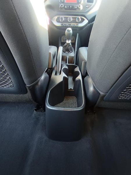 Kia Rio (2012) - fotka 21 z 32