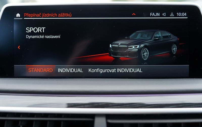 BMW Řada 7 740d xDrive/Laser/M paket/20/Č - fotka 45 z 50