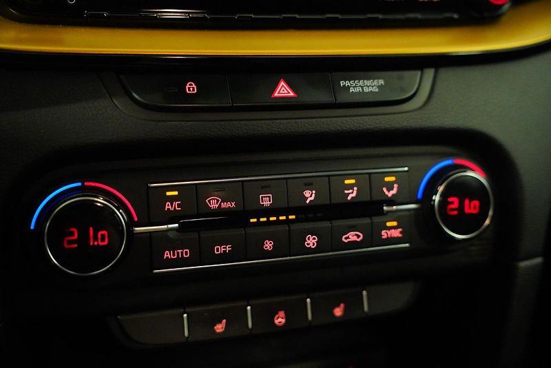 Kia Ceed - fotka 23 z 28
