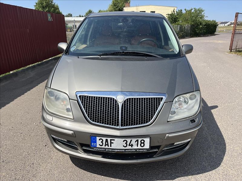 Lancia Phedra 2,0 JTD KLIMA TAŽNÉ STK 7/2028 - fotka 2 z 34