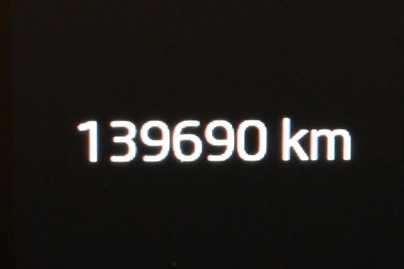 Škoda Enyaq iV 60 132 kW 58kWh SoH 87% Zár - fotka 17 z 31