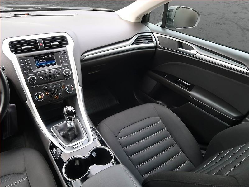 Ford Mondeo (2015) Trend 1.5 EcoBoost, Tempomat - fotka 8 z 20