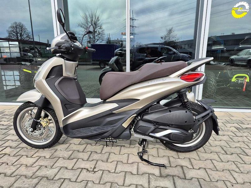 Piaggio Beverly 300 (2024) SKLADEM - fotka 7 z 19