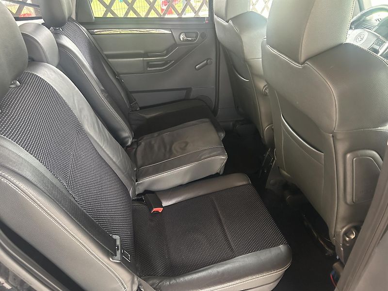 Opel Meriva (2006) 1,6i OPC 132kW - fotka 33 z 44