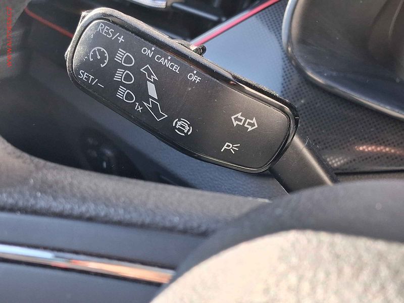 Škoda Scala (2019) 1.0 TSi, 2.maj,ČR, Ambition - fotka 13 z 17