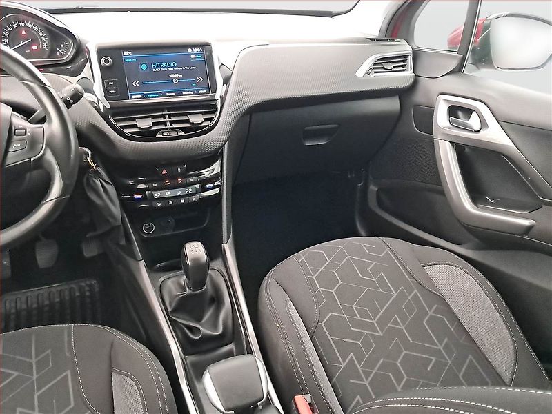 Peugeot 2008 (2018) 1.2 PureTech, Serv.kniha - fotka 8 z 16
