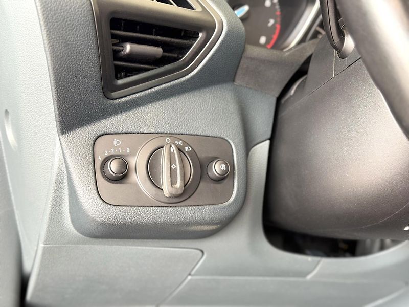 Ford C-MAX 1,6 16V*Komplet.Historie*1.MAJ - fotka 23 z 29