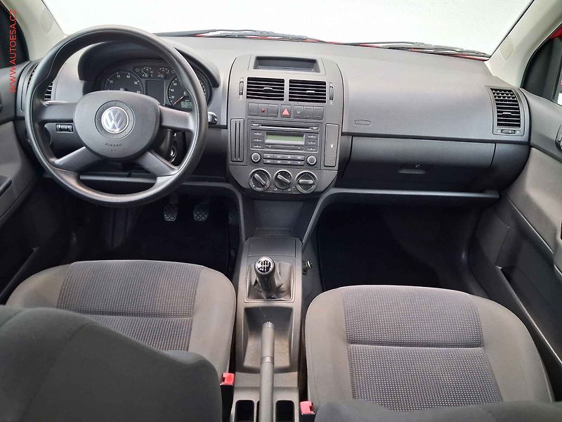 Volkswagen Polo (2005) 1.2i, 2.maj,ČR, AC - fotka 8 z 15