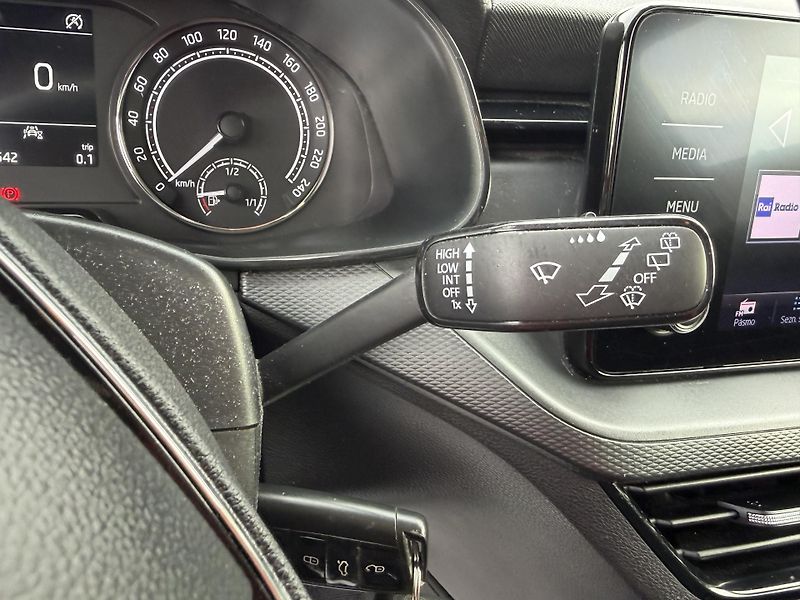 Škoda Scala 1.6TDi 115PS 6R STYLE LED STK! - fotka 147 z 153