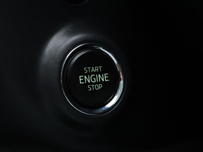 Škoda Octavia 1,6 TDI EleganceTažné CZ - fotka 15 z 26