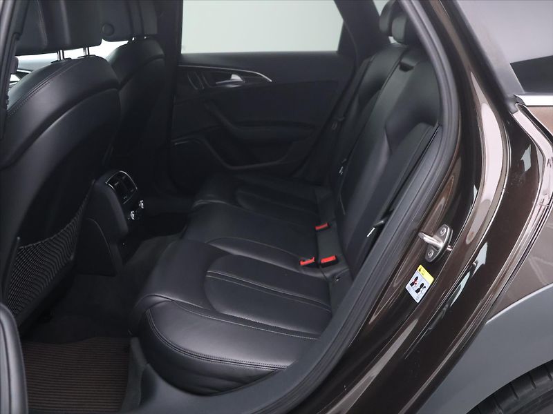 Audi A6 Allroad 3.0 TDI 230kW Quattro CZ - fotka 14 z 33