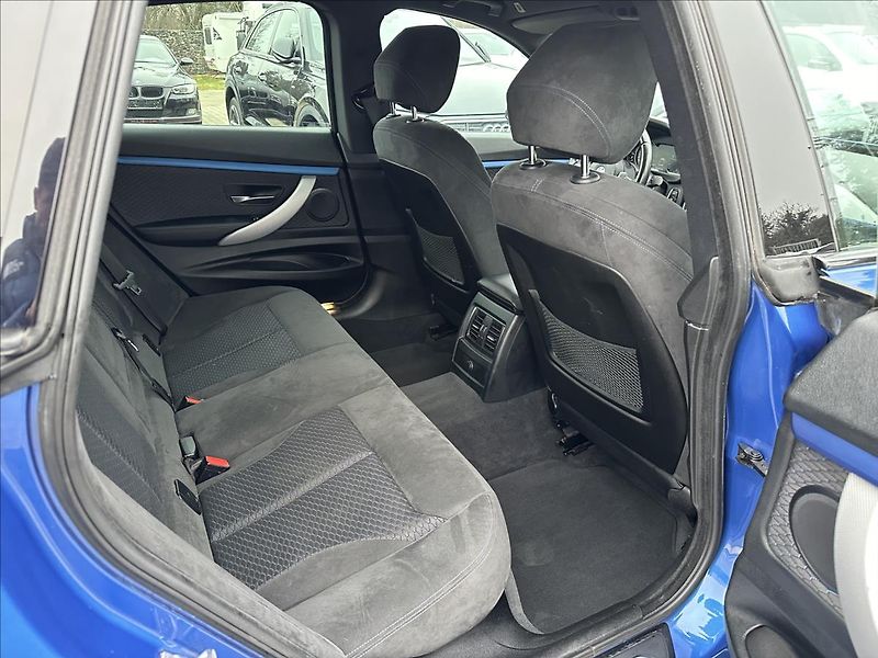 BMW Řada 3 330d GT M-Paket xDrive - fotka 28 z 33