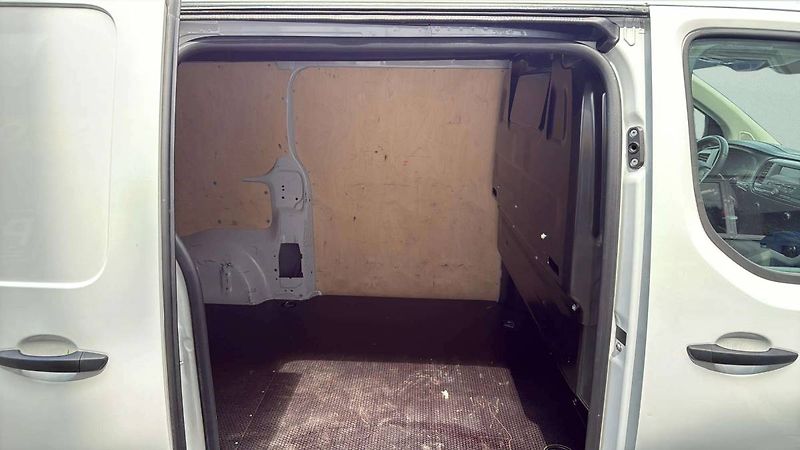 Opel Vivaro Van L1H1 (M) Enjoy 2,0 CDTI (1 - fotka 19 z 24