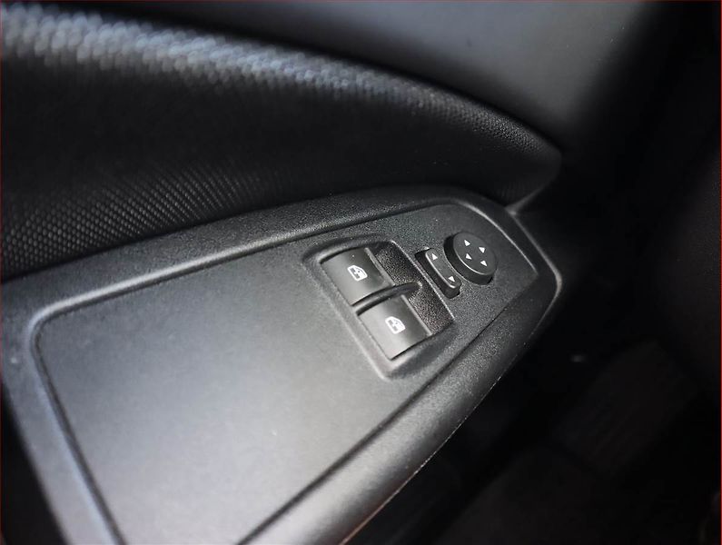 Fiat Bravo (2011) 1.6 MultiJet, nová STK - fotka 13 z 15