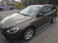 Volvo V60 (2018) 2.0 / D3 /110kW Cross Country - fotografie inzerátu