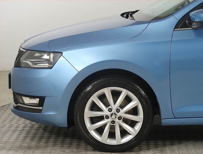 Škoda Rapid (2019) Style 1.0 TSI, Serv.kniha - fotka 14 z 19