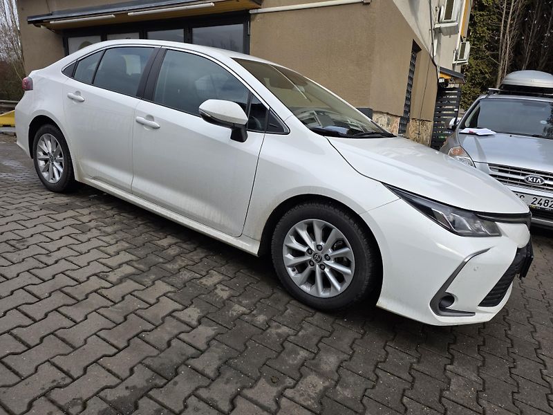Toyota Corolla 1.5-1.MAJ-ZÁRUKA-NAVI-KAMERA   - fotka 4 z 20