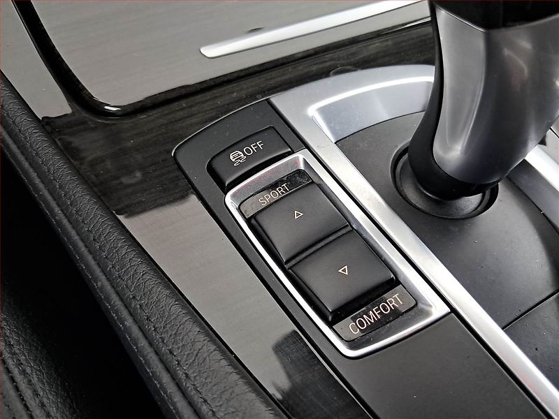 BMW Řada 5 (2015) 520d, Automat, Tempomat - fotka 19 z 24