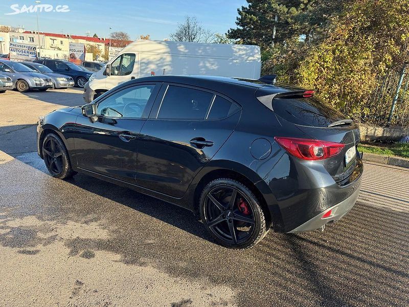 Mazda 3 (2015) 2.2D, 110kw Nefunkční Motor - fotka 3 z 19