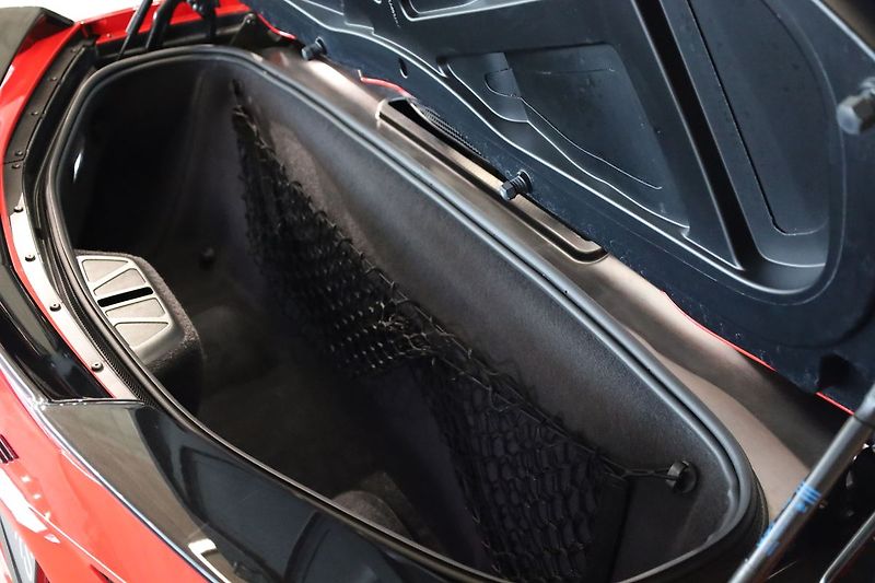 Chevrolet Corvette C8 3LT Convertible Z51, Lift - fotka 8 z 41