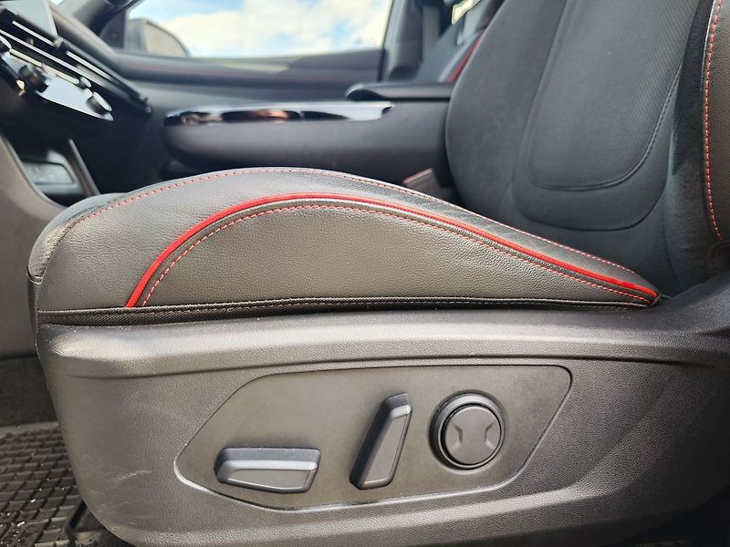 Hyundai Tucson 1.6 T-GDI/118kW N-Line STL 4x4 - fotka 36 z 38