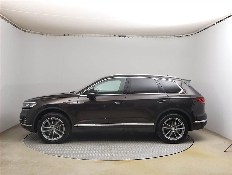 Volkswagen Touareg (2019) 3.0 TDI - fotka 3 z 24